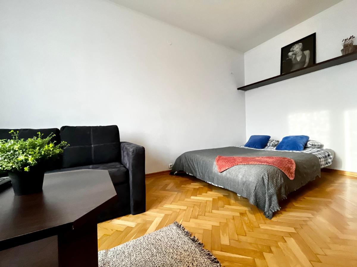 Old Town Apartment คราคูฟ ภายนอก รูปภาพ